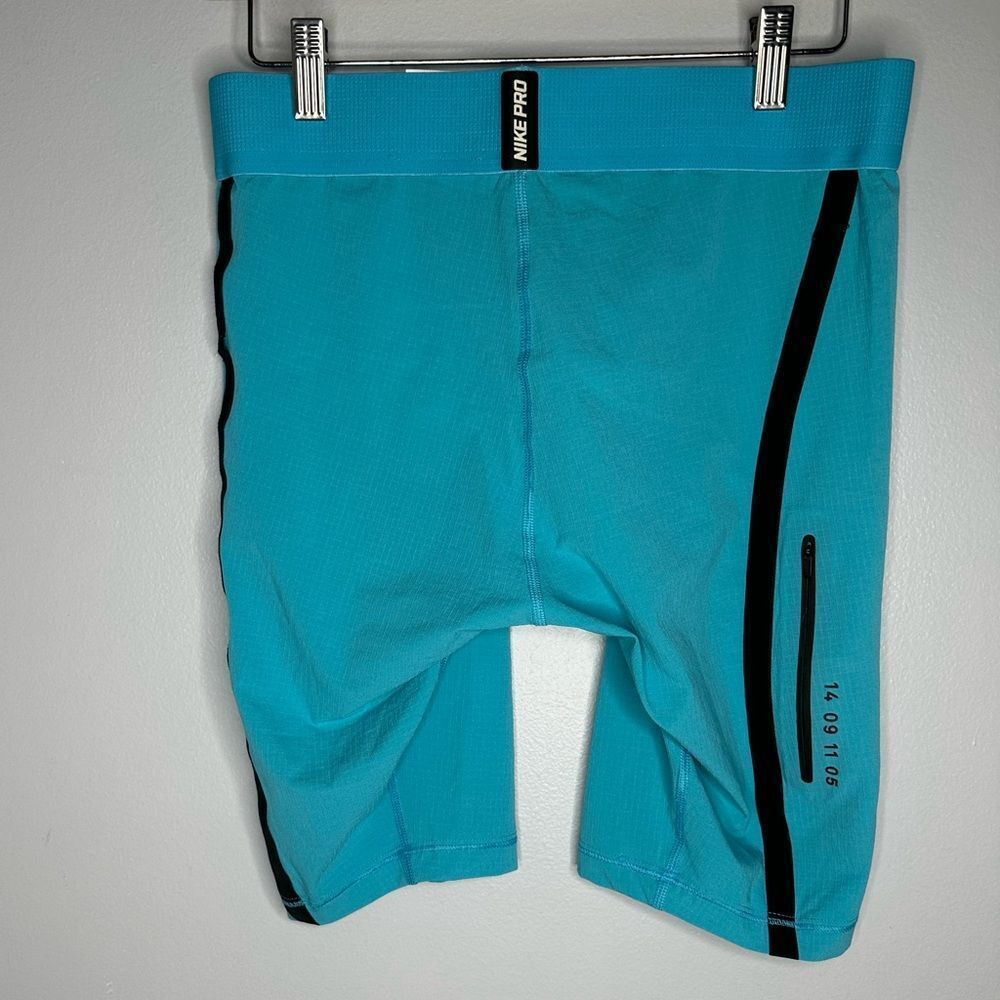 Nike Mens Tech Pack Flex Pro shorts size Large D8 Blue Fury